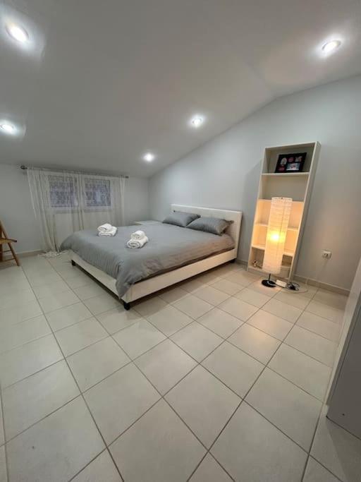 Riga'S Modern Attic Διαμέρισμα Δράμα Εξωτερικό φωτογραφία
